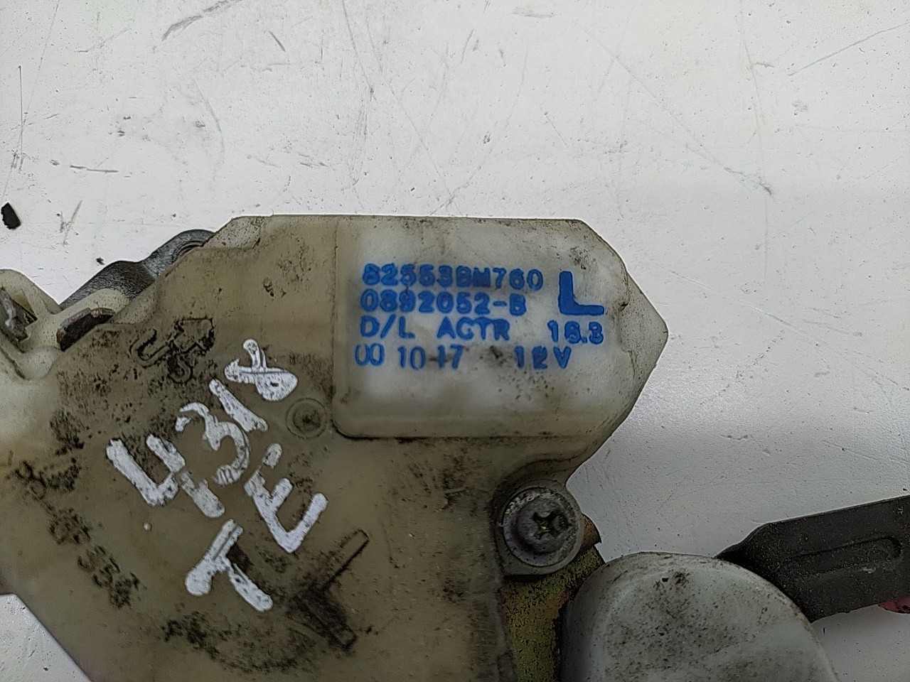 Fecho porta  tras esquerdo (20210436).