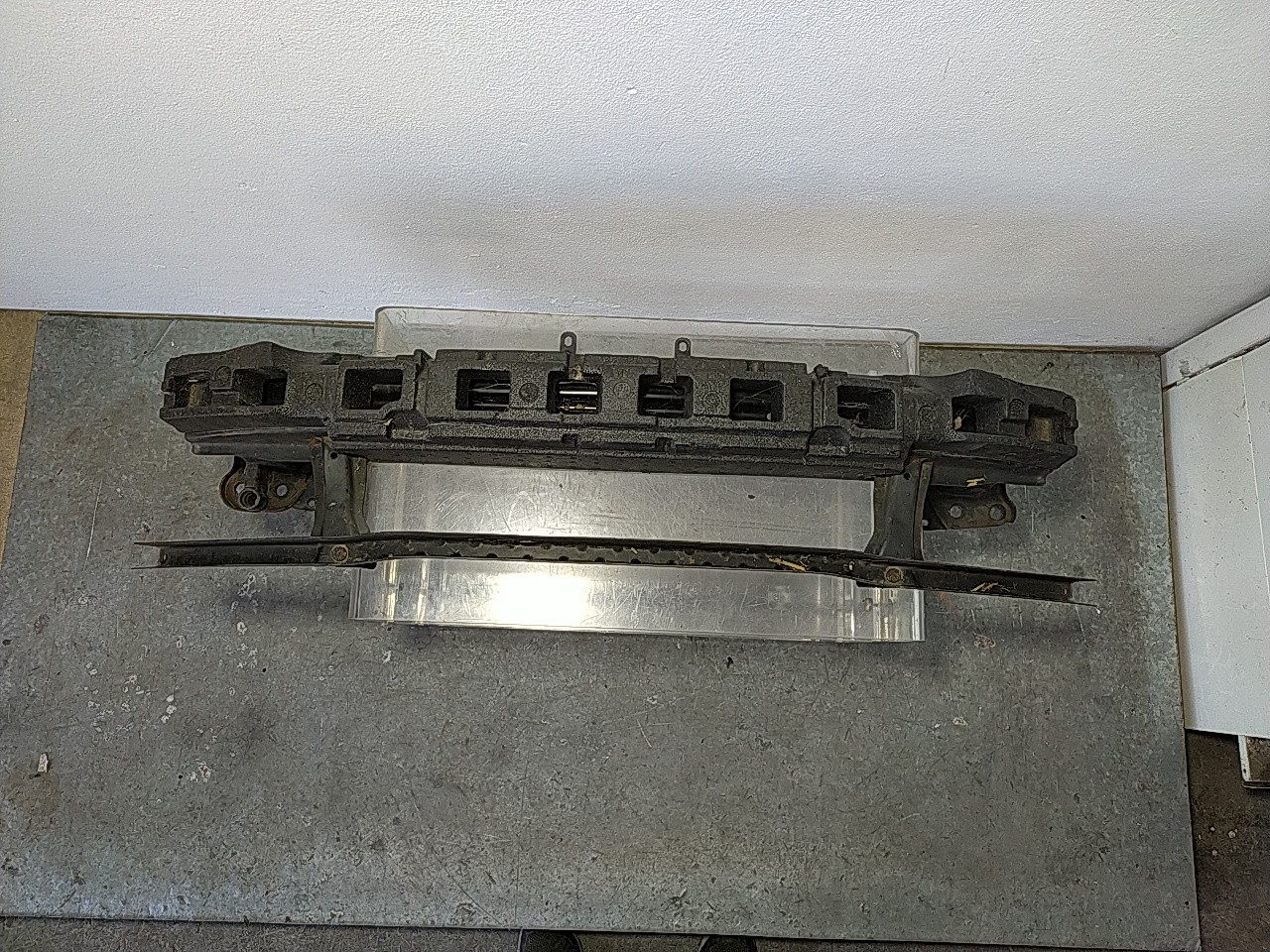 Reforço para choques frente (20245183).