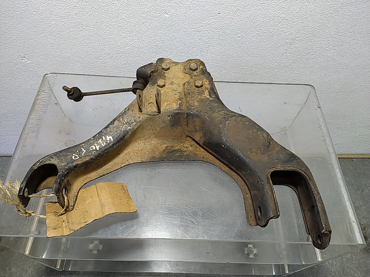 Braço suspensão frente direito (20268665).