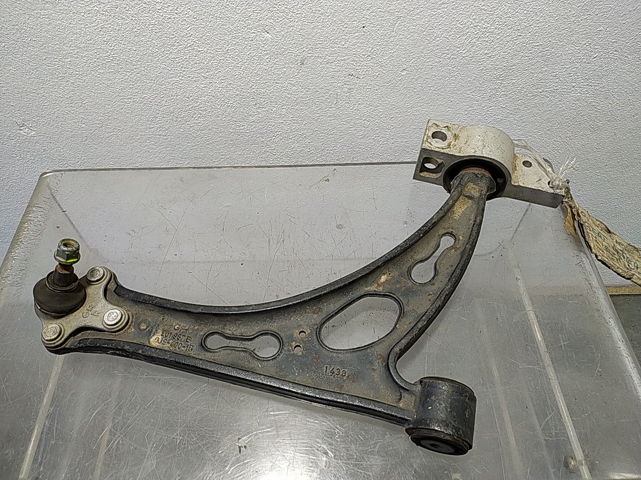 Braço suspensão frente direito