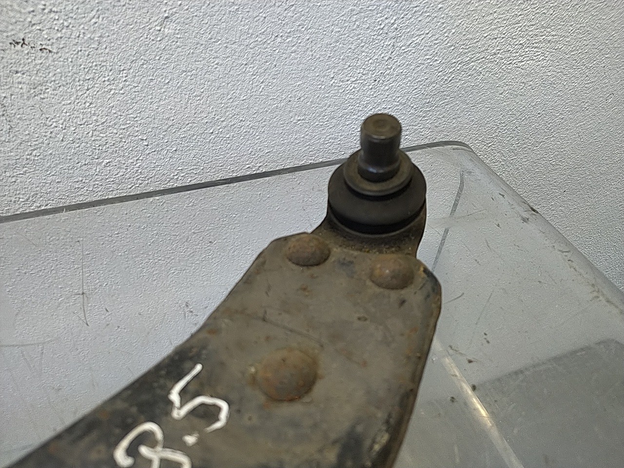 Braço suspensão frente esquerdo (20198338).