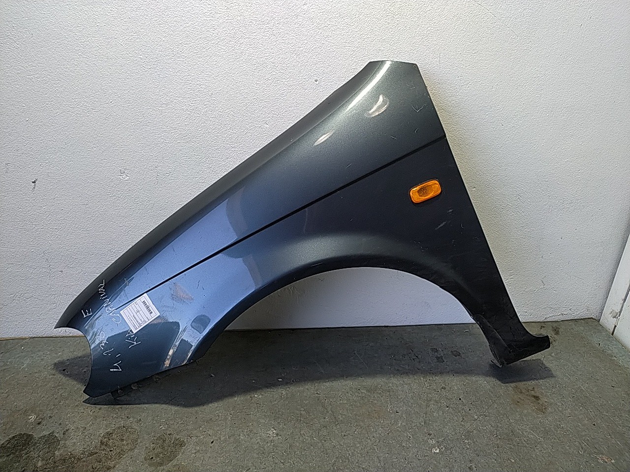 Guarda lamas esquerdo (150674).