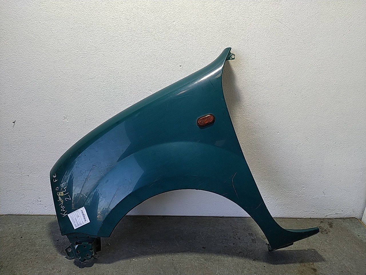 Guarda lamas esquerdo (20194545).