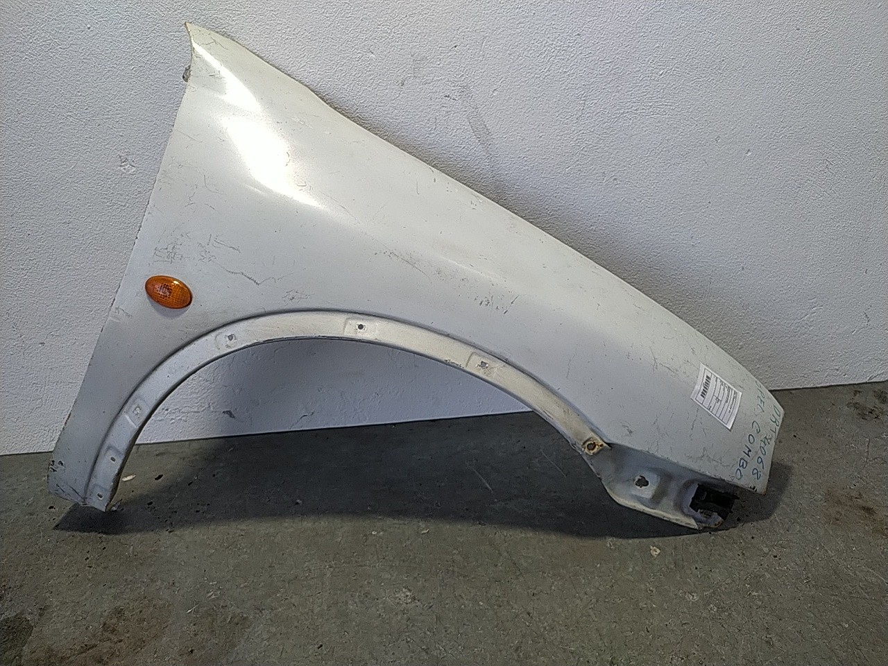 Guarda lamas direito (119074).