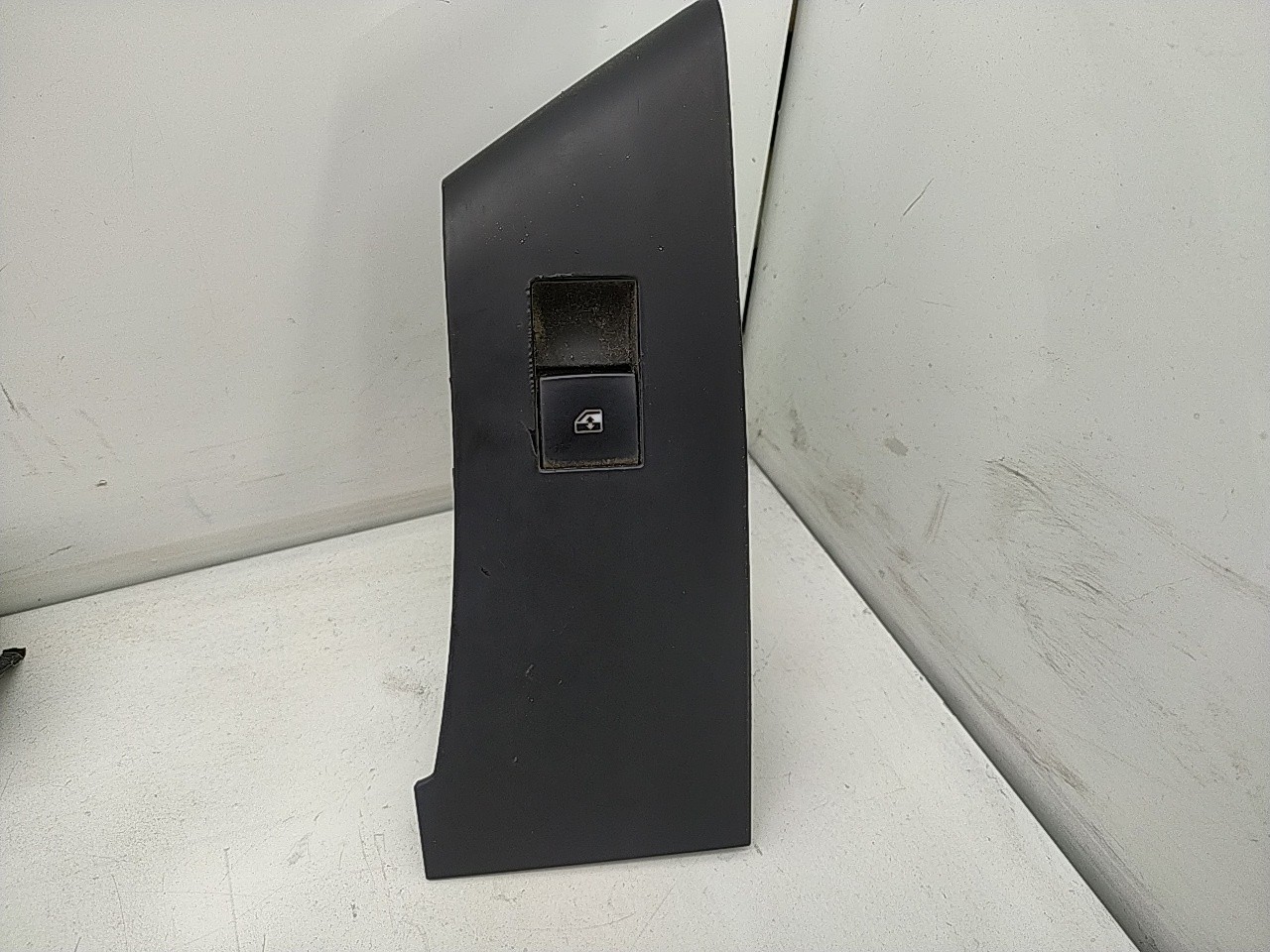 Interruptor vidro porta passageiro (20252941).