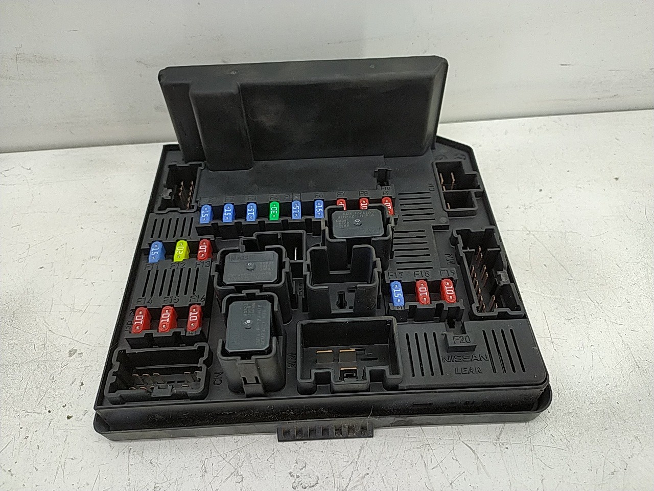 Caixa fusiveis (20268485).