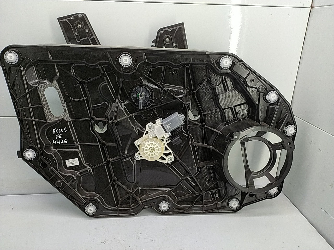 Elevador elect fte esq (20270402).