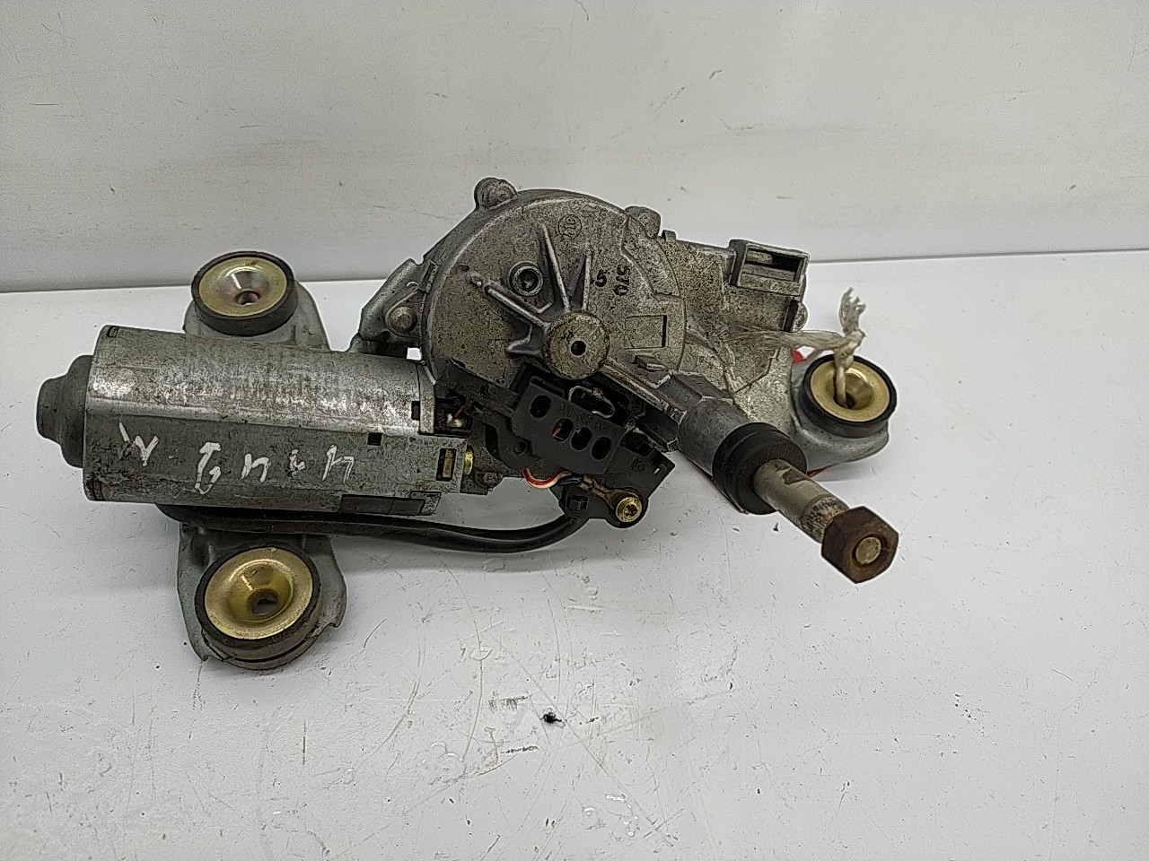 Motor limpa vidros tras (152191).