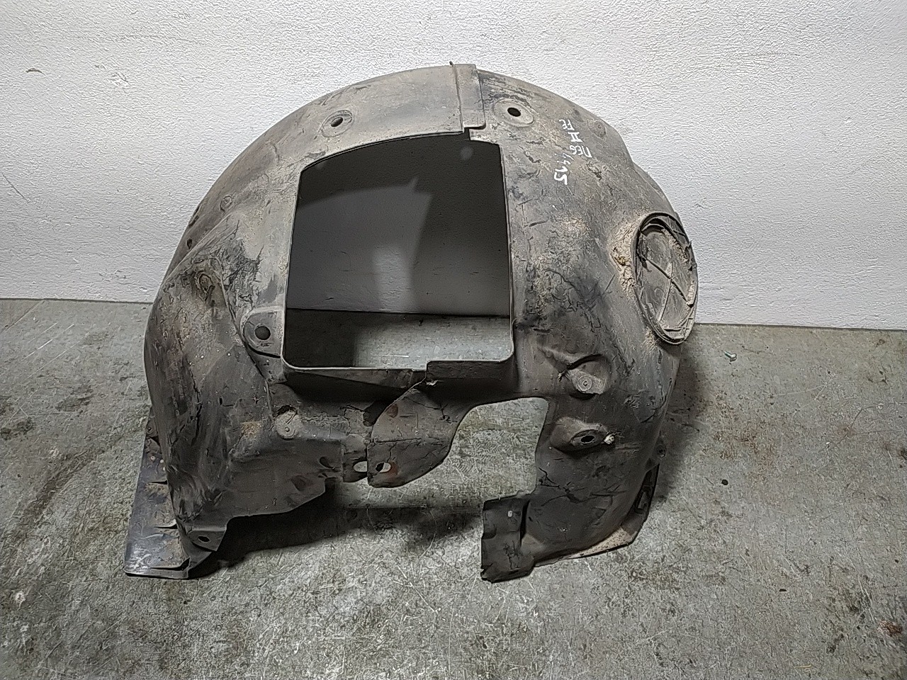 Cava roda fte esq plastica