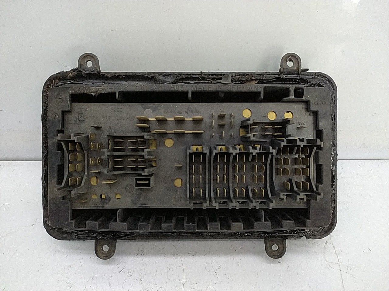 Caixa fusiveis (116075).