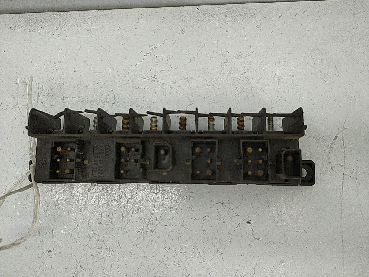 Caixa fusiveis (20270839).