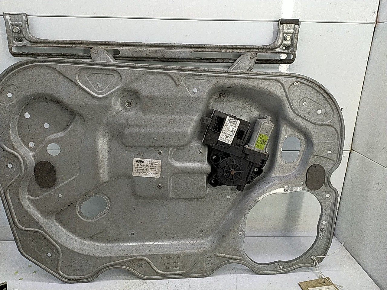 Elevador elect fte esq (166644).