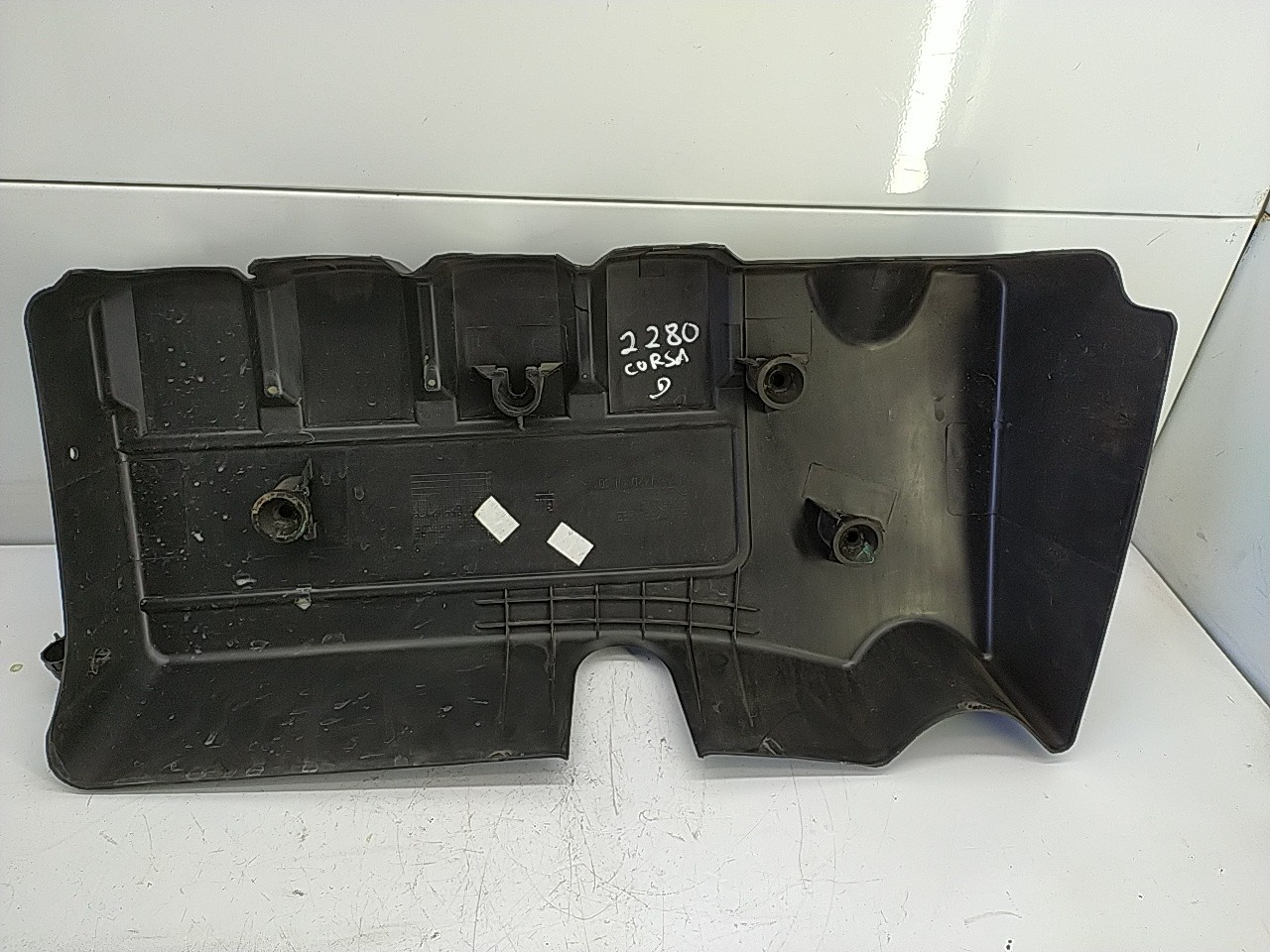 Cobertura motor (20270623).