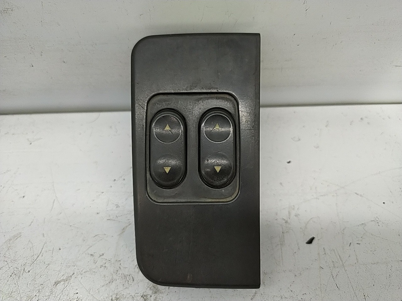 Interruptor vidros porta cond/pass