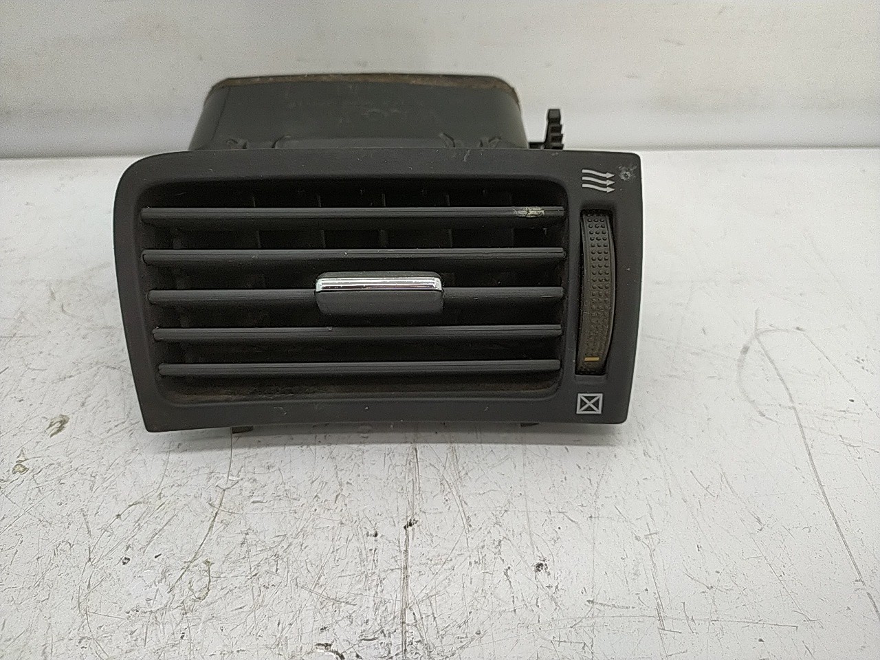 Saida ar direito / difusor (20272295).