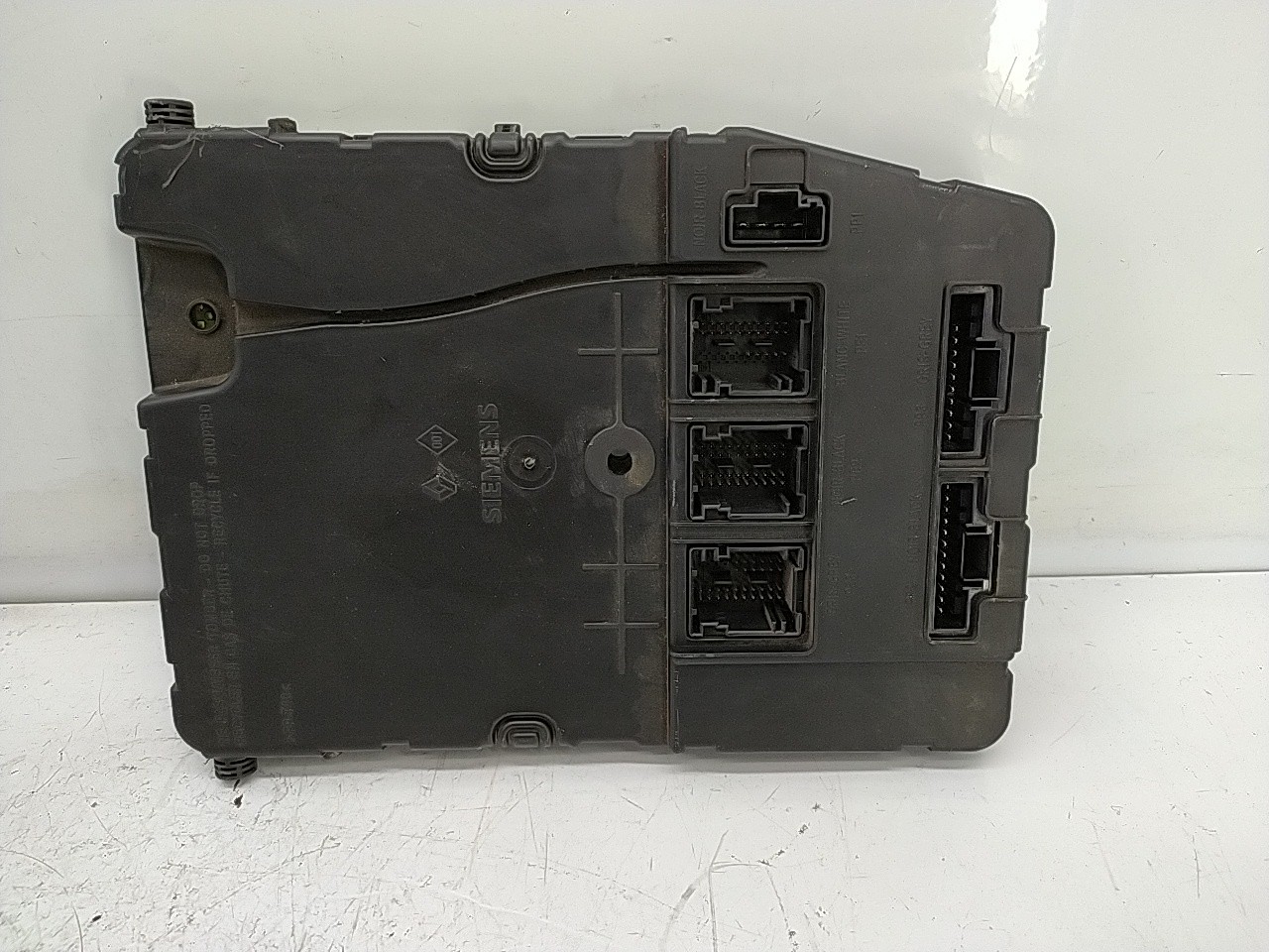 UCH -  Caixa Fusiveis interior