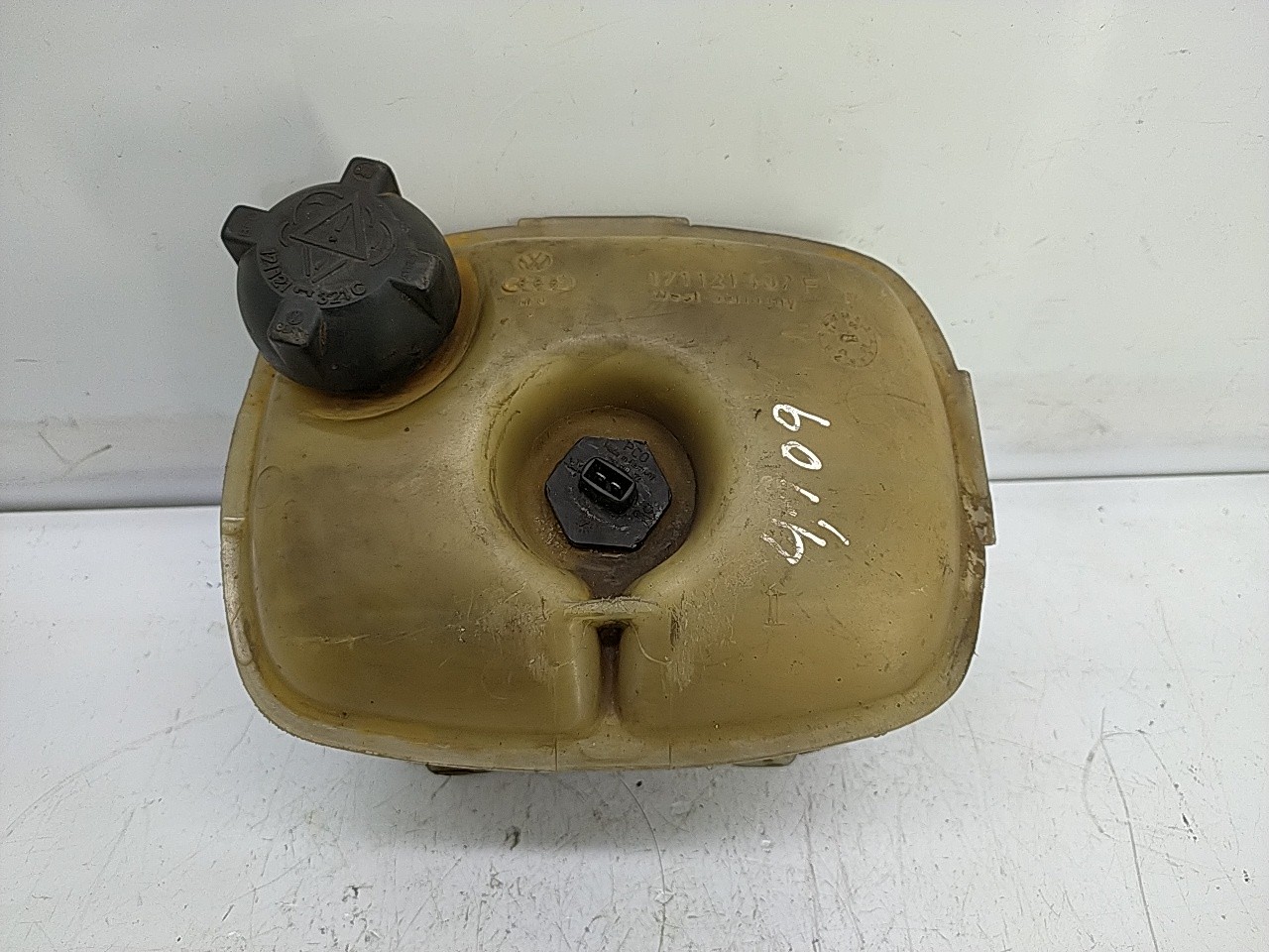 Deposito agua radiador (20272329).