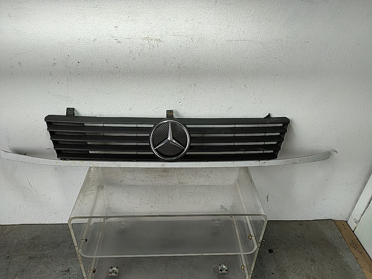 Bigode grelha frente (20273416).