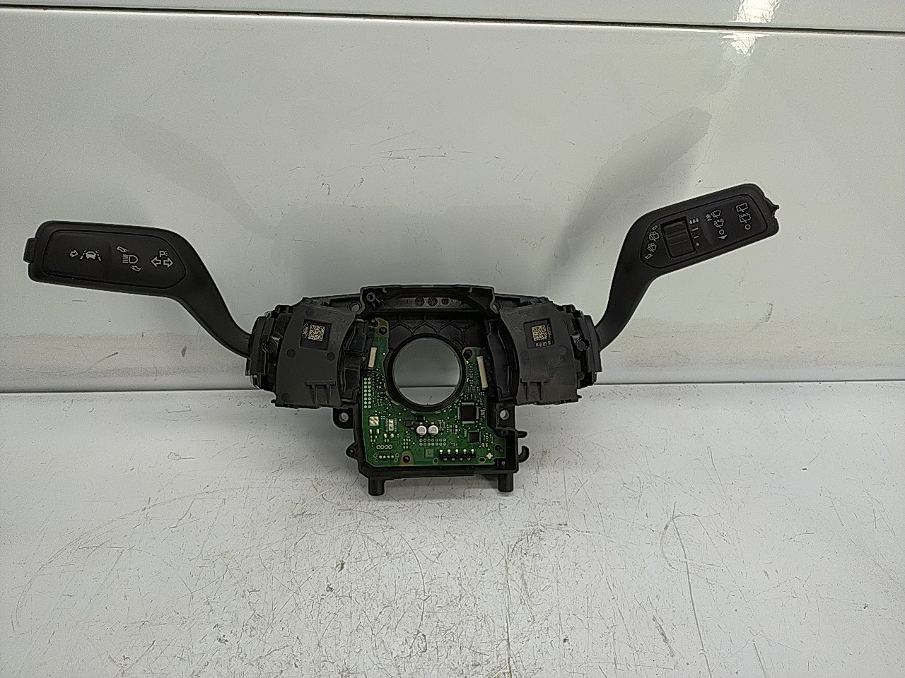 Comutador luzes/escovas (20270398).