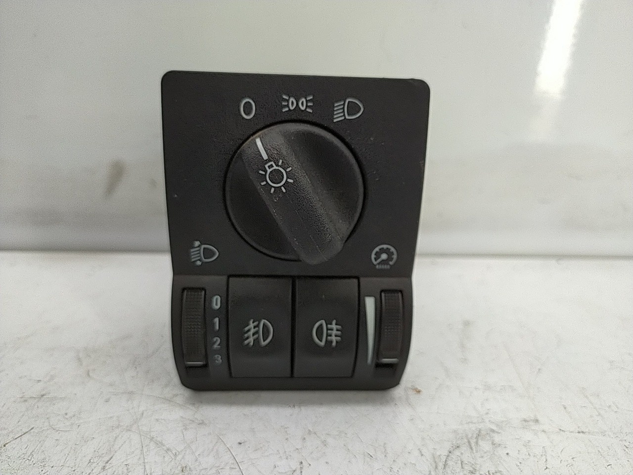 Interruptor luz/nevoeiro (20234464).