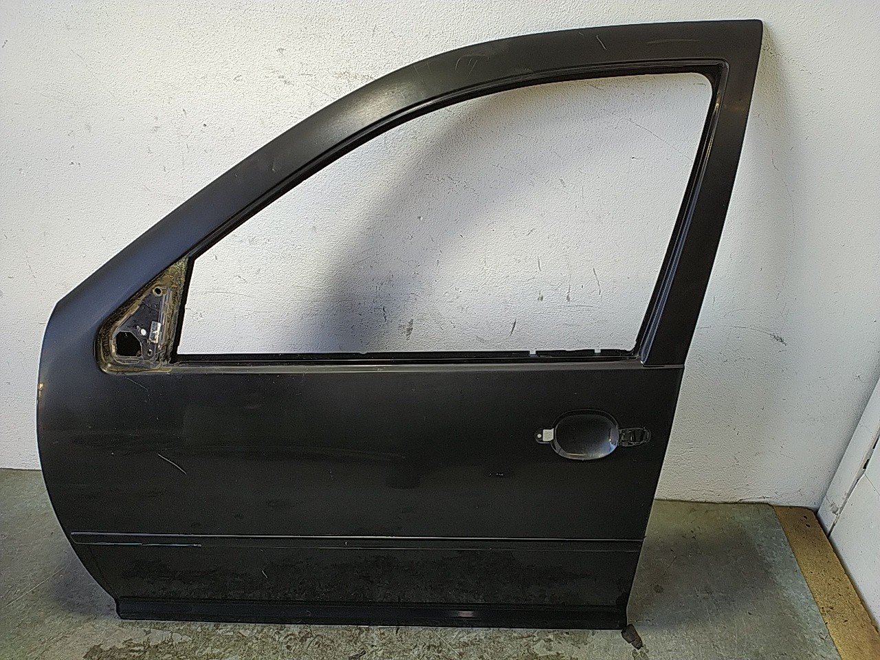 Porta frente esquerda (20239836).