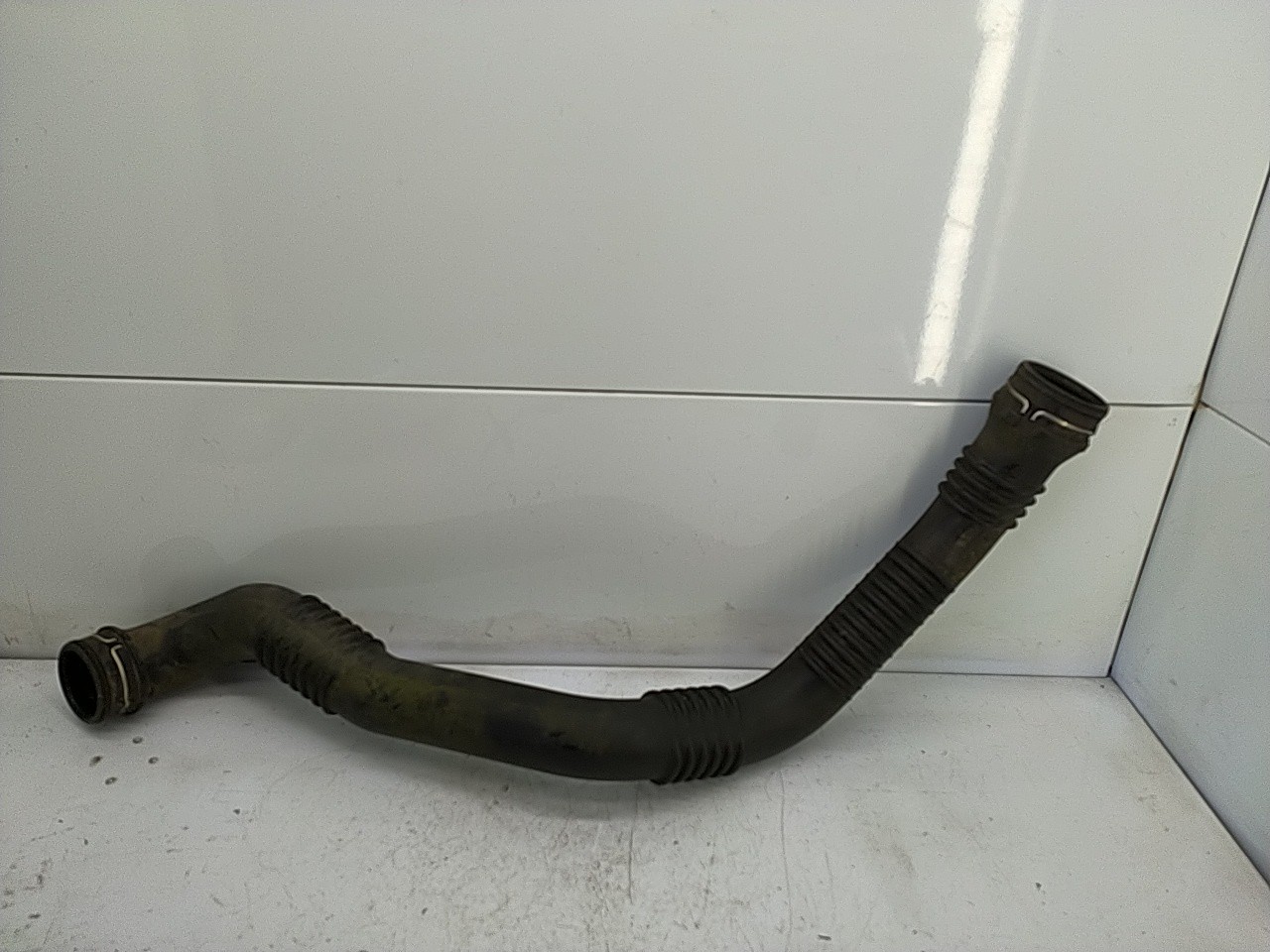 Tubo intercooler (20274683).