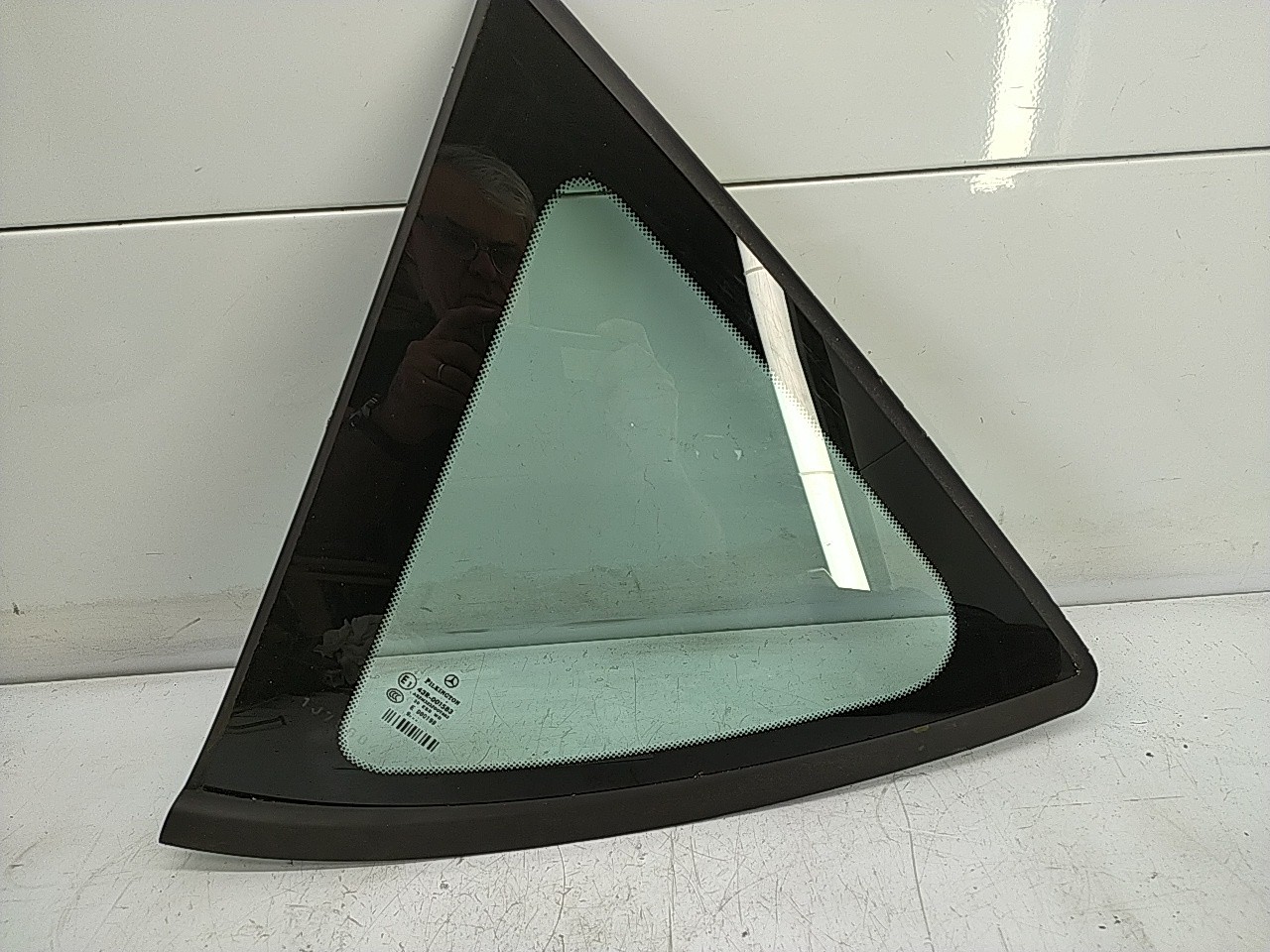 Vidro lateral painel tras esquerda (20223360).