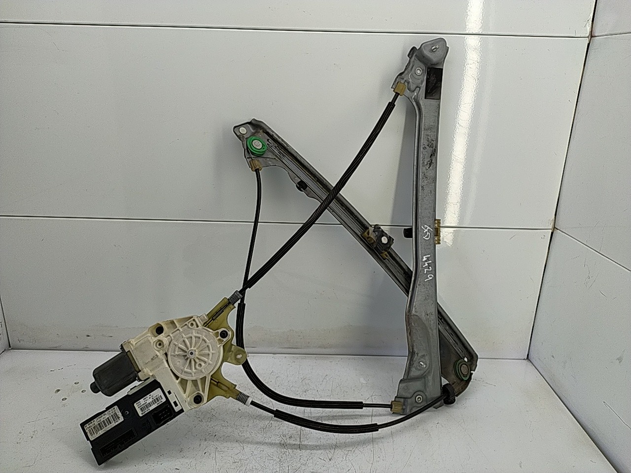 Elevador elect fte dto (20272001).