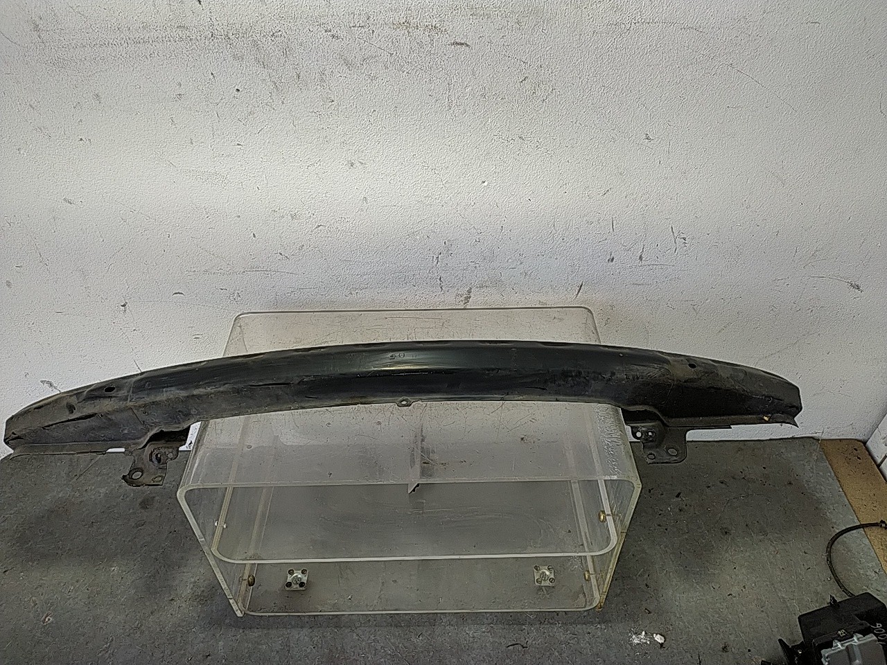 Reforço para choques frente (20275019).