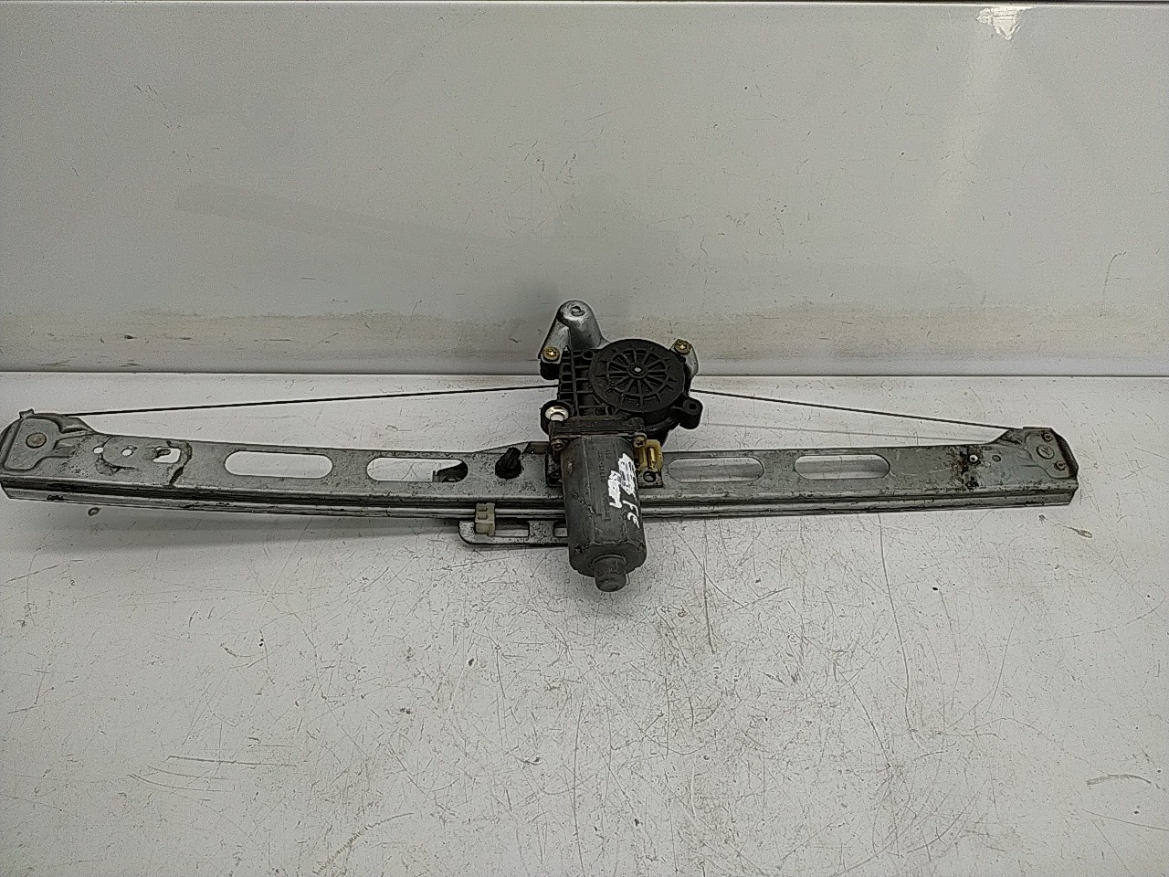 Elevador elect fte esq (20275036).