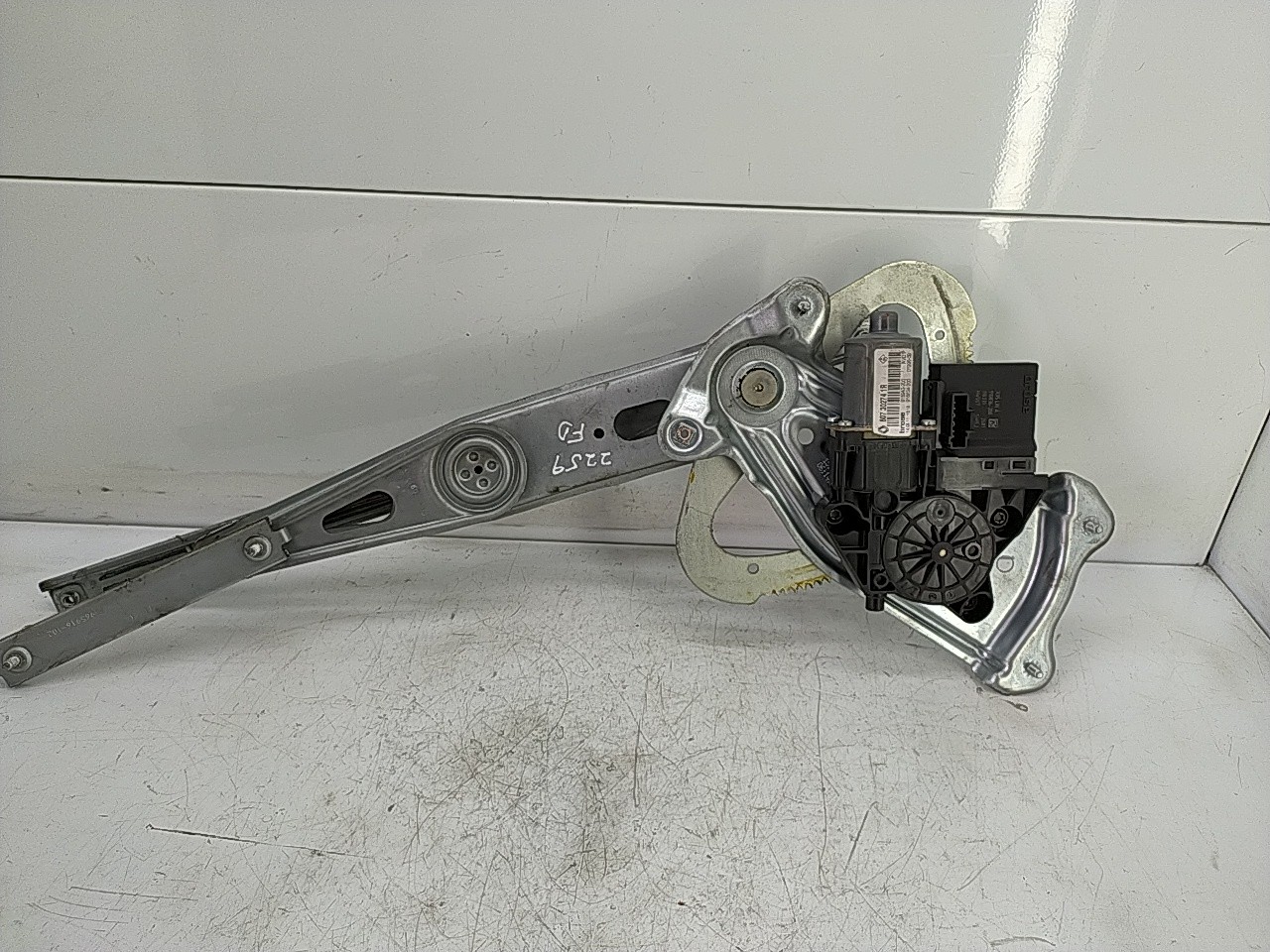 Elevador elect fte dto (20247149).