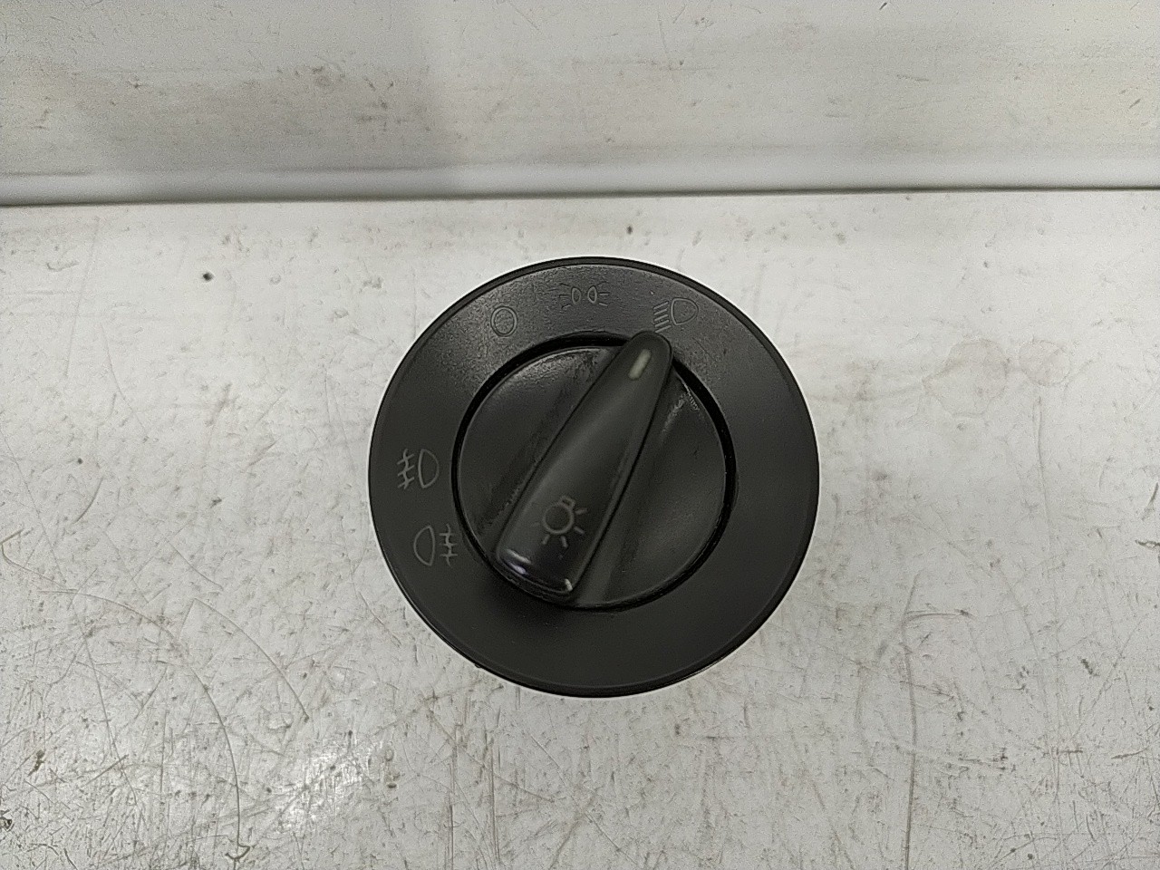 Interruptor luz/nevoeiro (20273537).