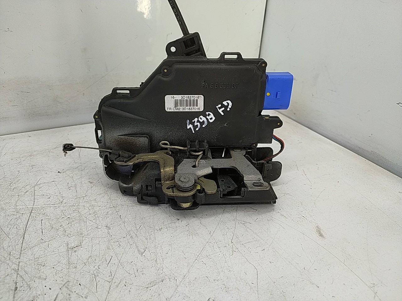 Fecho porta  fte dto (20259224).