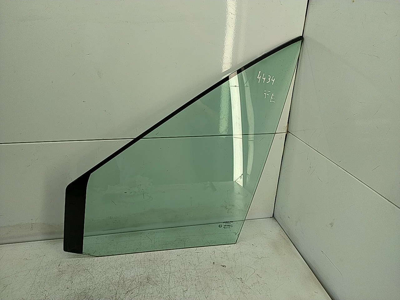 Vidro pequeno porta frente esquerdo (20275265).