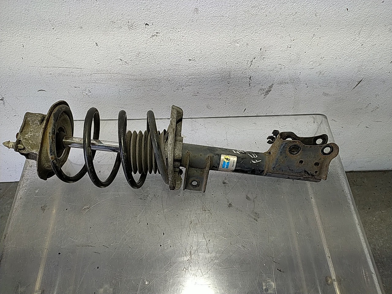 Amortecedor fte esq (20267919).