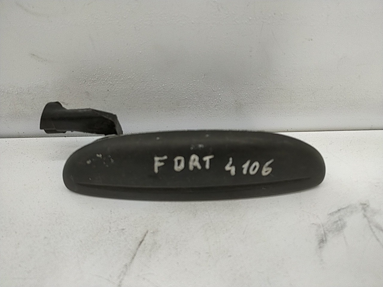 Puxador frente direito (114653).