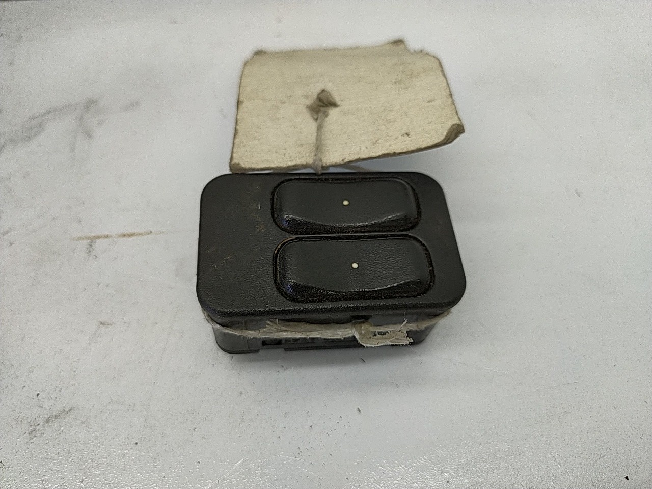 Interruptor vidros porta cond/pass (108858).