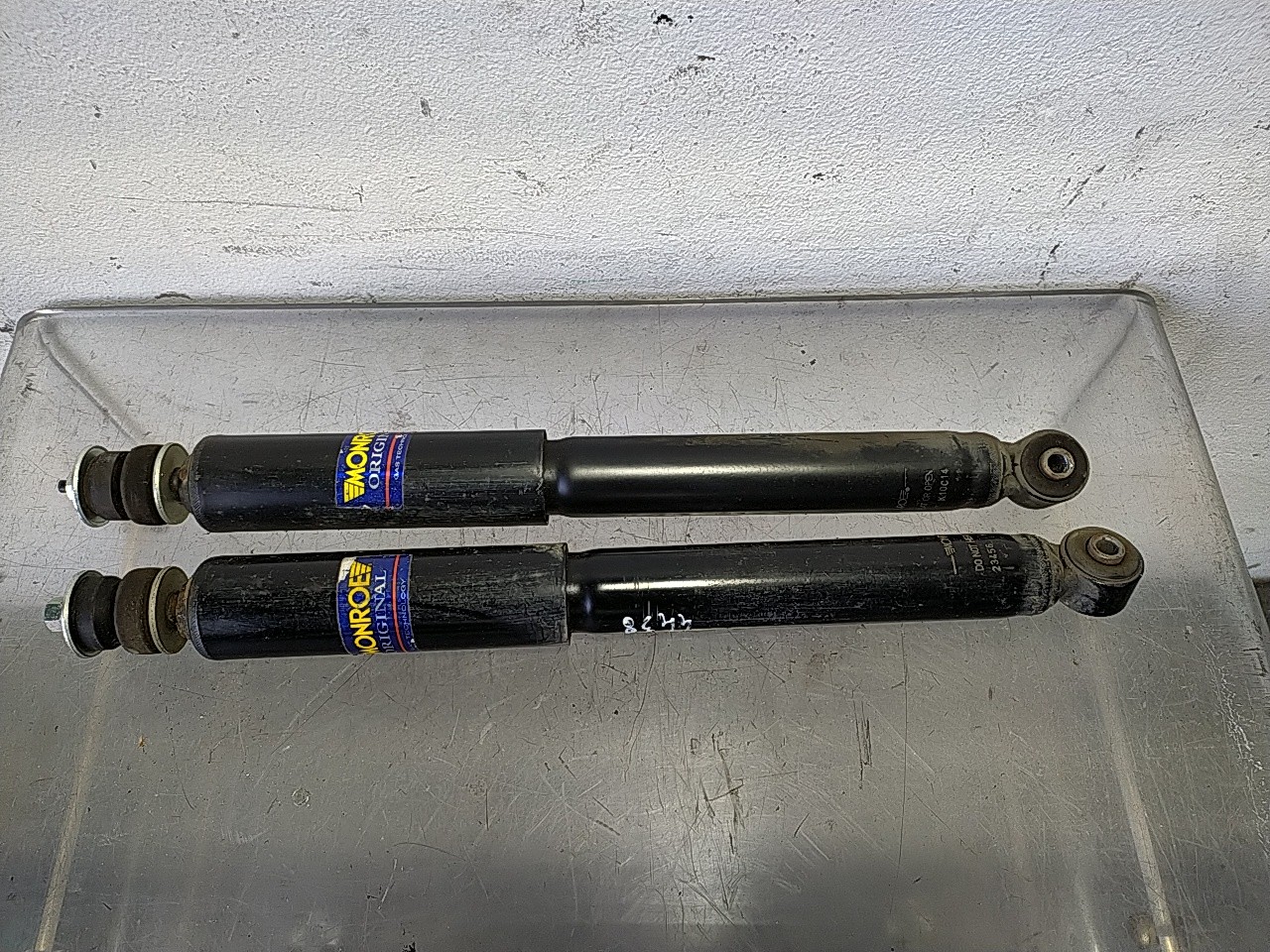 Conjunto amortecedor trás (20275878).