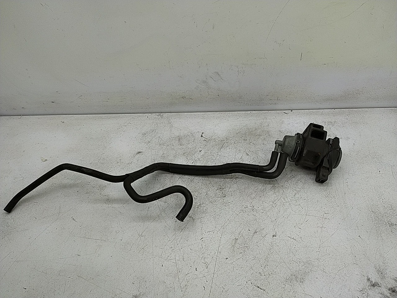 Valvula pressão turbo Vacuo / EGR (20275912).