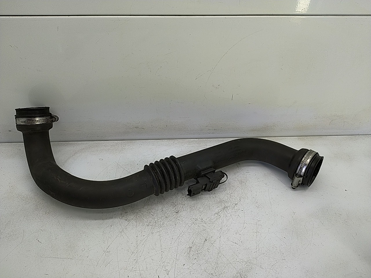 Tubo intercooler (20276048).