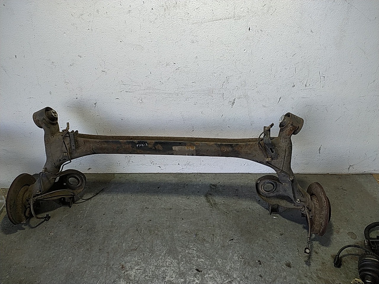 Eixo ponte traseiro (20267392).