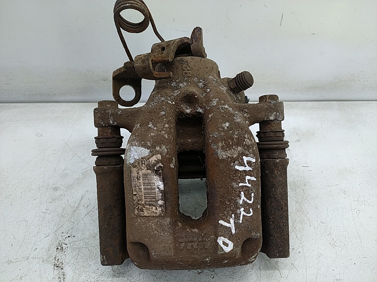 Pinça tras direita (20267842).