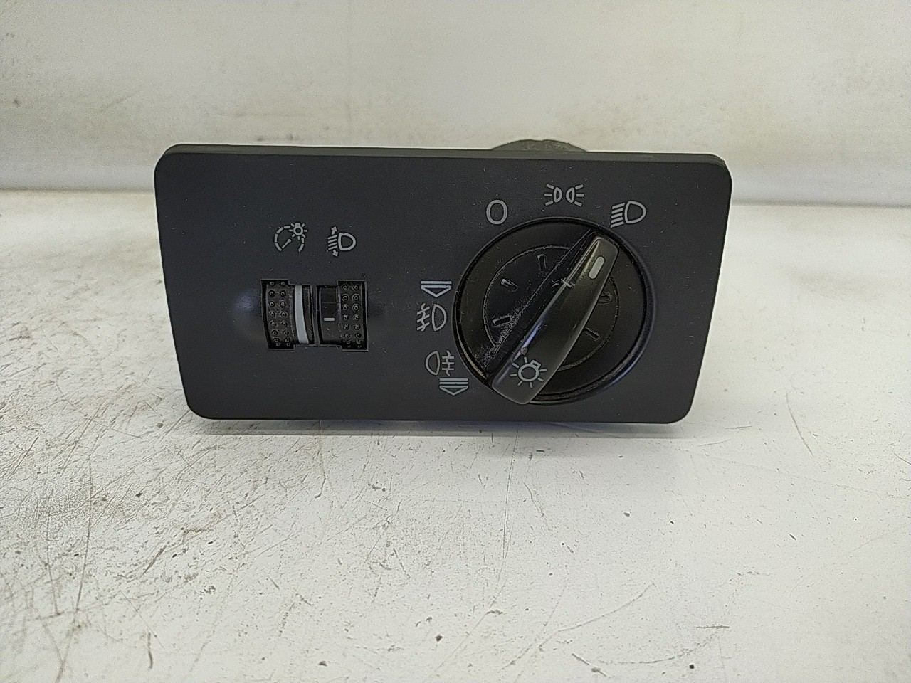 Interruptor luz/nevoeiro (20267403).