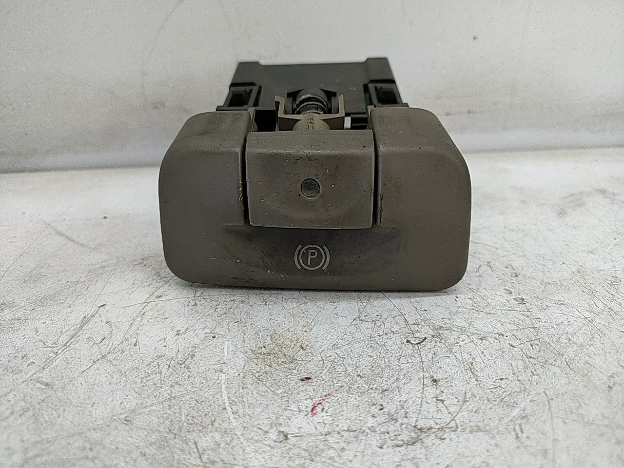 Interruptor travão mão (20276083).