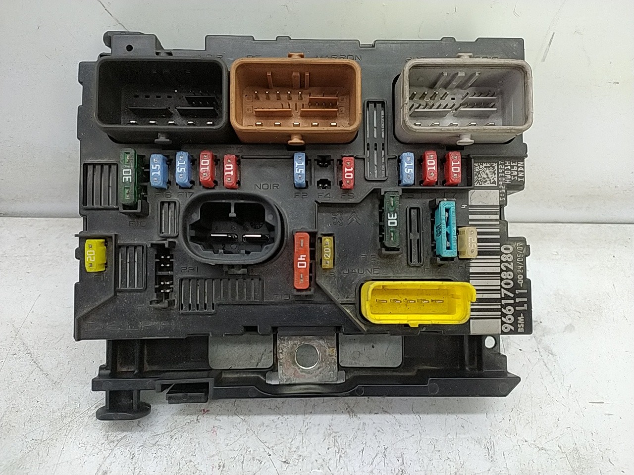 Caixa fusiveis (20276091).