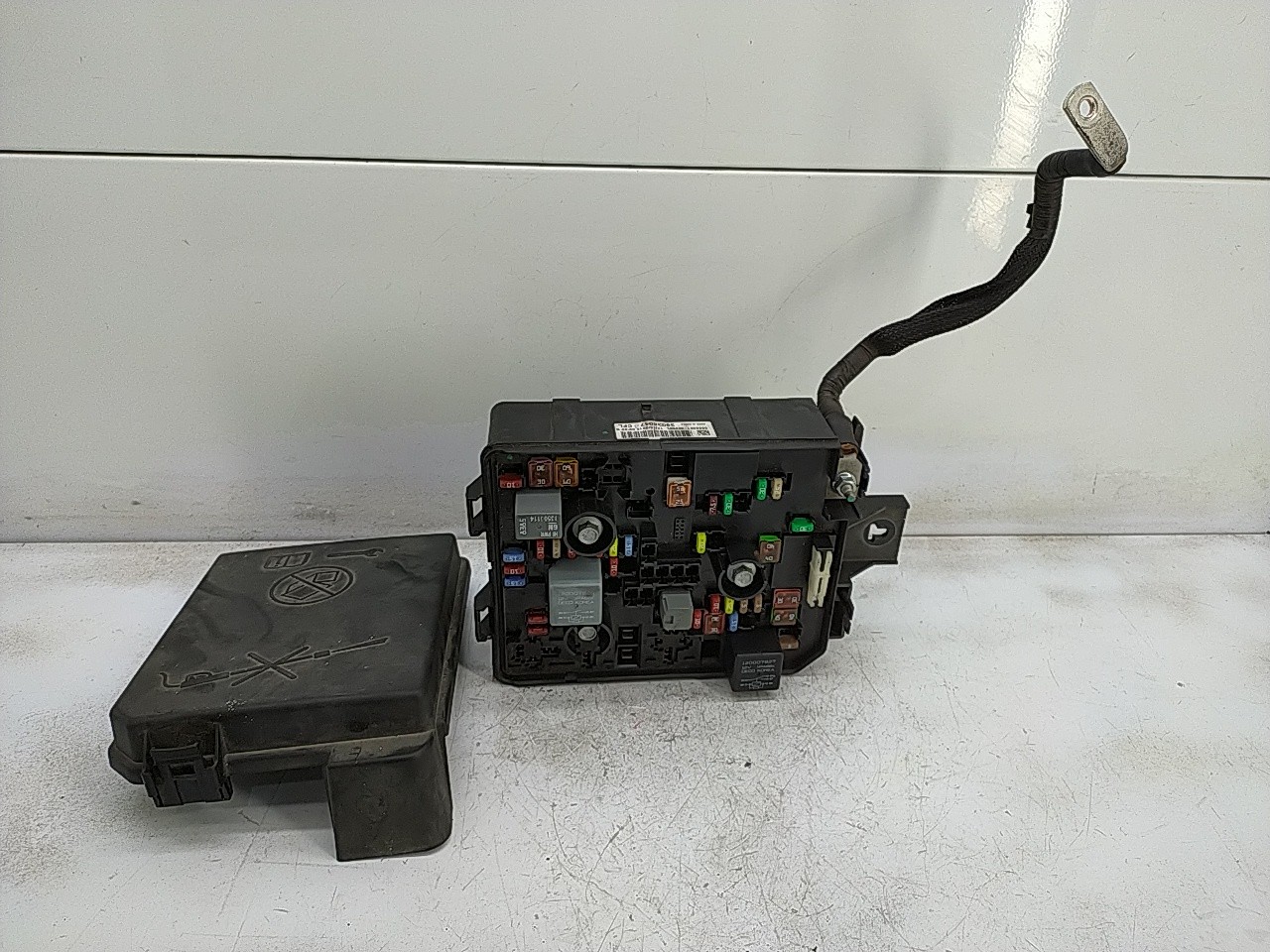 Caixa fusiveis (20276477).