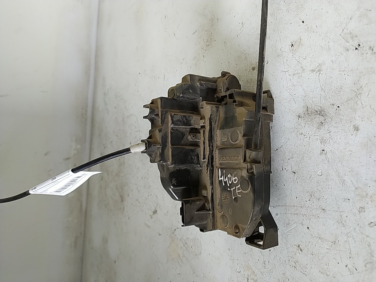 Fecho porta  tras esquerdo (20262673).