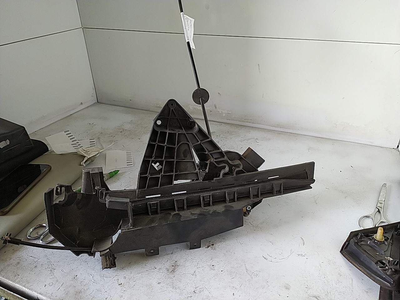 Fecho porta  fte dto (20237741).