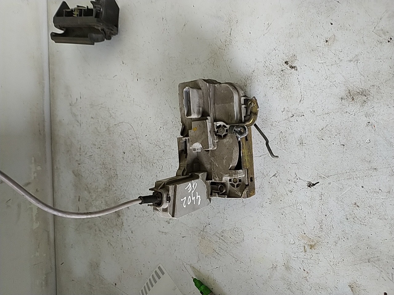 Fecho porta  fte esq (20261429).