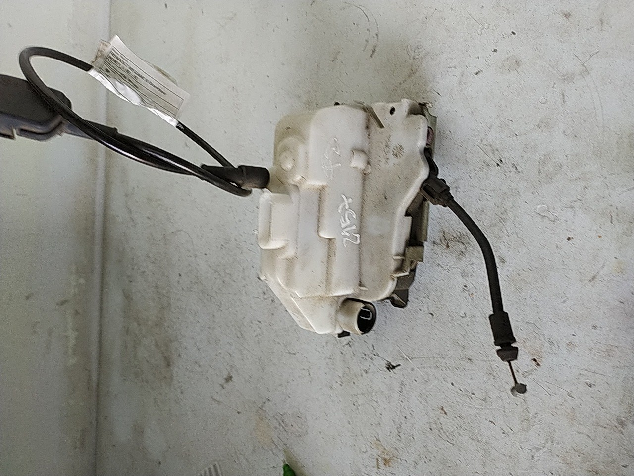 Fecho porta  fte dto (20197120).